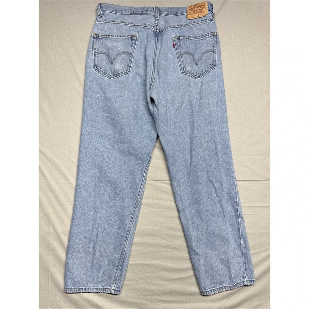 Vintage Y2K Levi's 550 Relaxed Fit Light Wash 36x32 Denim Jeans